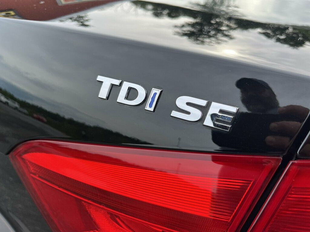 2014 Volkswagen Passat Fuel Sipping TDi Turbo Diesel 6-speed MPGs! - 23025749 - 8