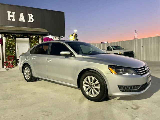 2014 Volkswagen Passat S - 22992014 - 1