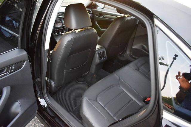 2014 Volkswagen Passat SE - 23047228 - 12