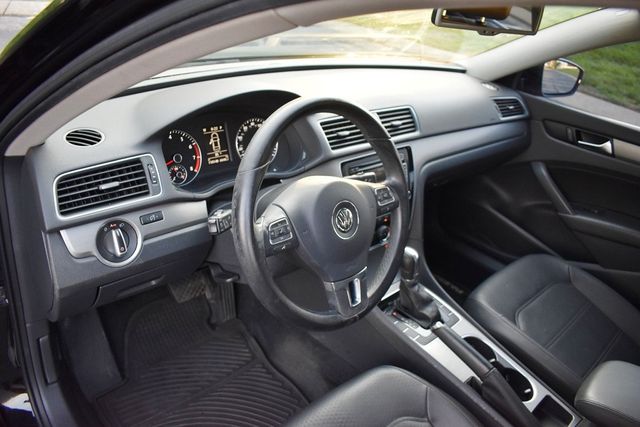 2014 Volkswagen Passat SE - 23047228 - 1