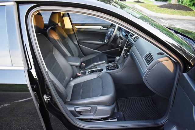 2014 Volkswagen Passat SE - 23047228 - 24