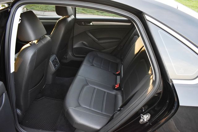 2014 Volkswagen Passat SE - 23047228 - 27