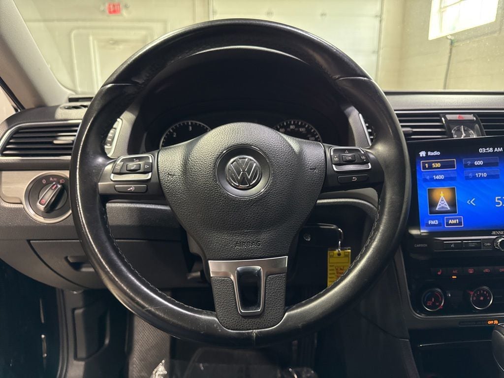 2014 Volkswagen Passat TDI SE - 23006634 - 9