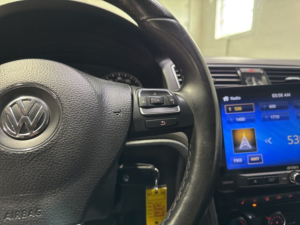 2014 Volkswagen Passat TDI SE - 23006634 - 10