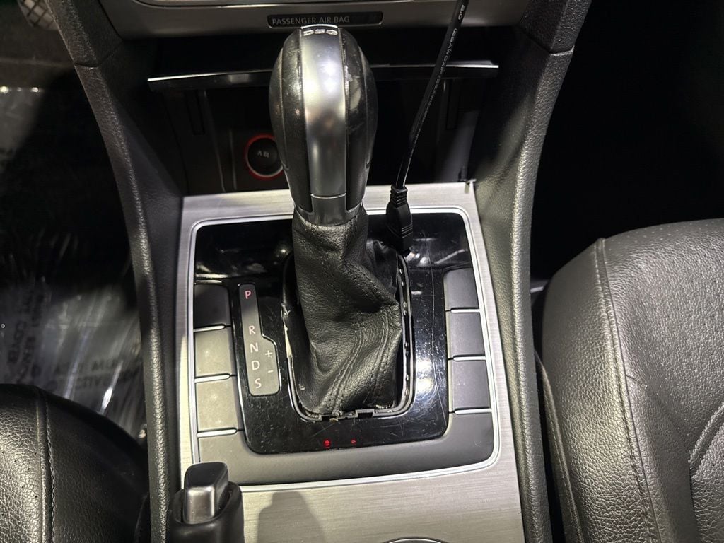 2014 Volkswagen Passat TDI SE - 23006634 - 17