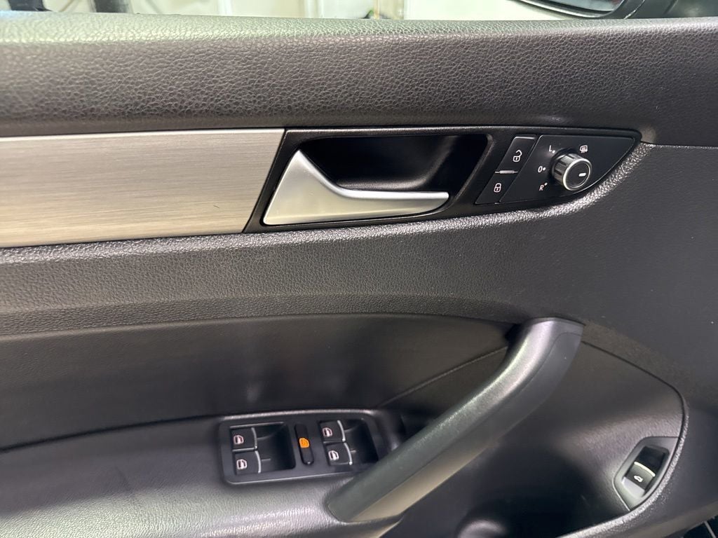 2014 Volkswagen Passat TDI SE - 23006634 - 24