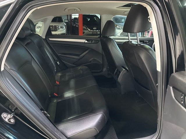 2014 Volkswagen Passat TDI SE - 23006634 - 29
