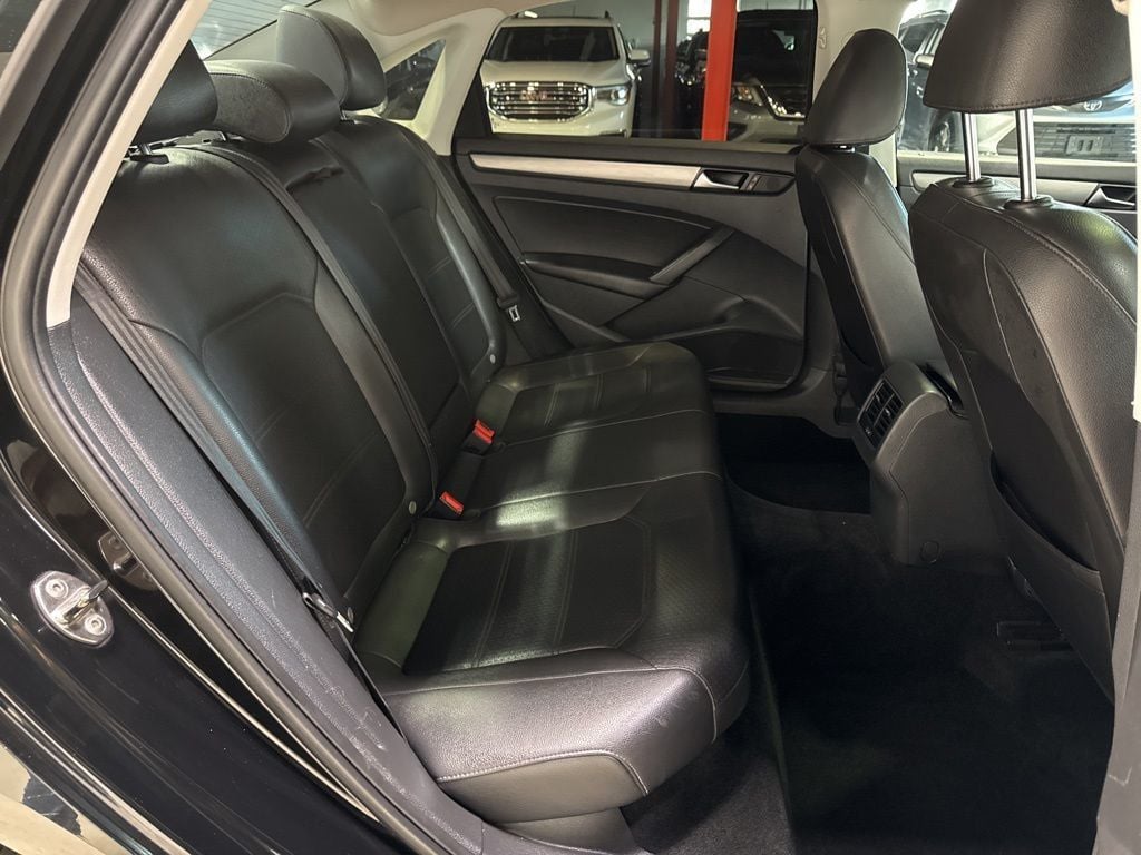 2014 Volkswagen Passat TDI SE - 23006634 - 31