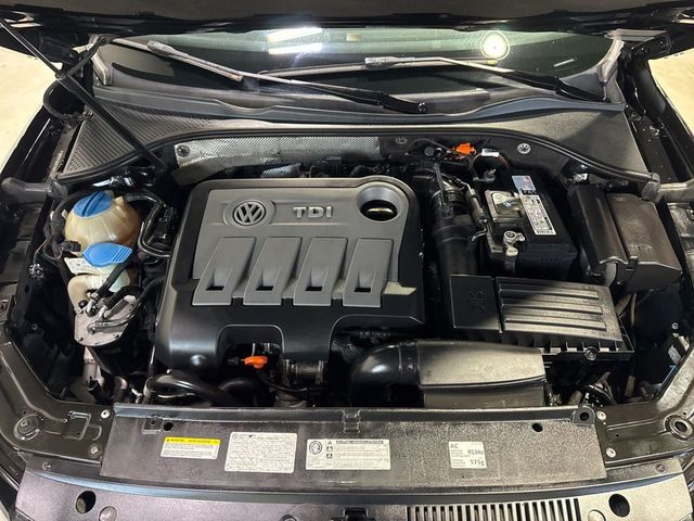 2014 Volkswagen Passat TDI SE - 23006634 - 37