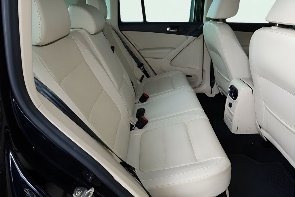 2014 Volkswagen Tiguan SEL photo 13