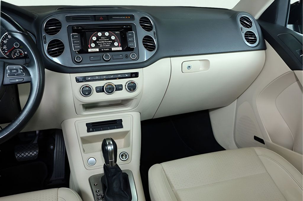 2014 Volkswagen Tiguan SEL photo 20