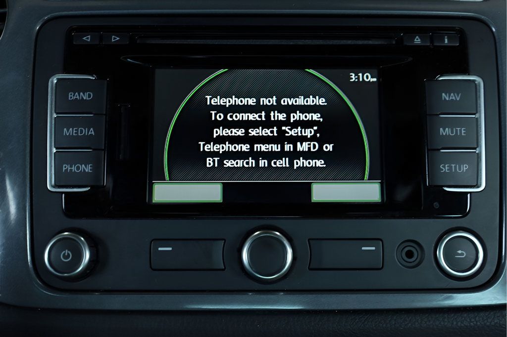 2014 Volkswagen Tiguan SEL photo 23