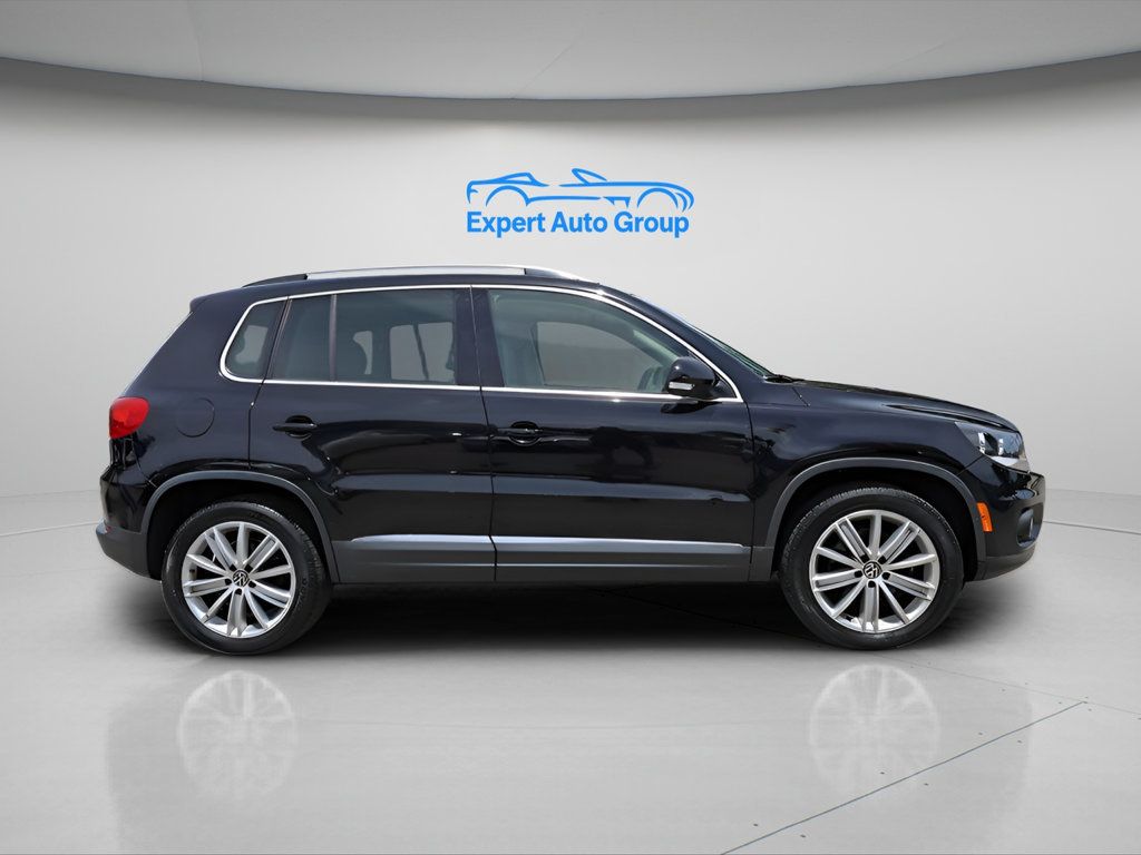 2014 Volkswagen Tiguan SEL photo 3