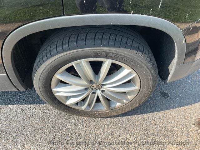 2014 Volkswagen Tiguan SE - 23062944 - 10