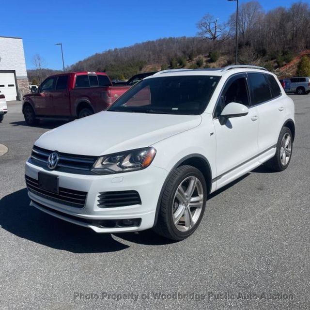 2014 Volkswagen Touareg 4dr 3.6L R-Line - 22784839 - 0