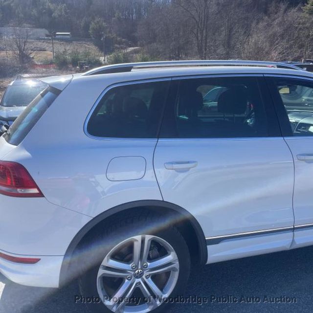 2014 Volkswagen Touareg 4dr 3.6L R-Line - 22784839 - 5