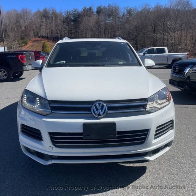 2014 Volkswagen Touareg 4dr 3.6L R-Line - 22784839 - 8