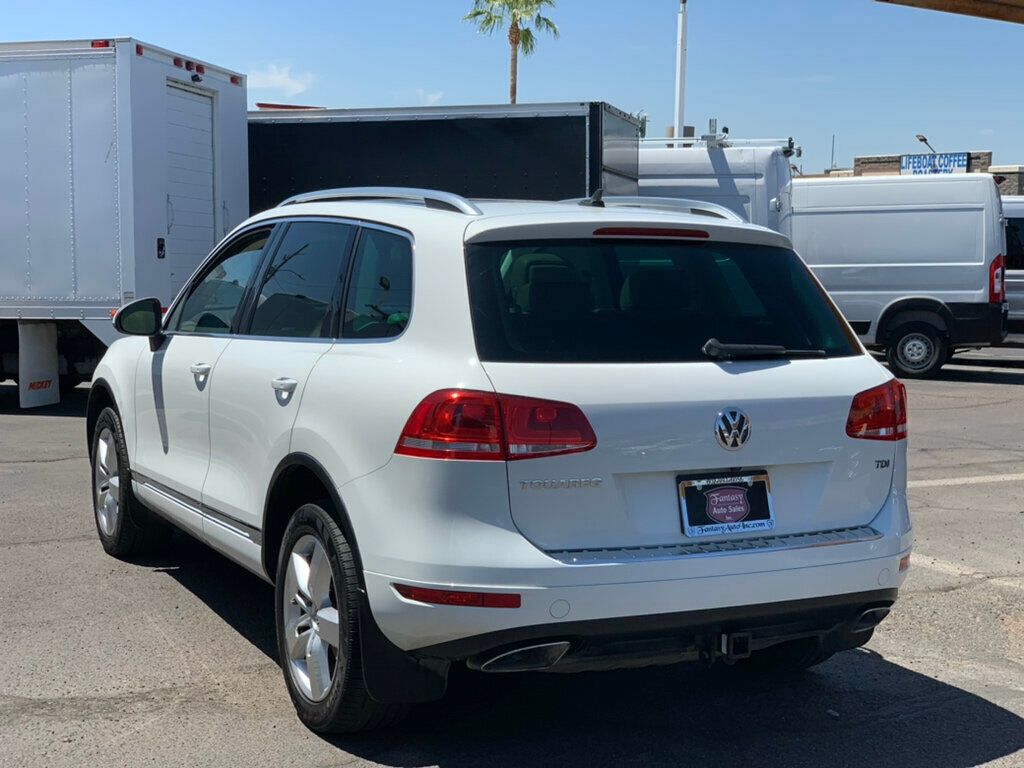 2014 Volkswagen Touareg TDI photo 11
