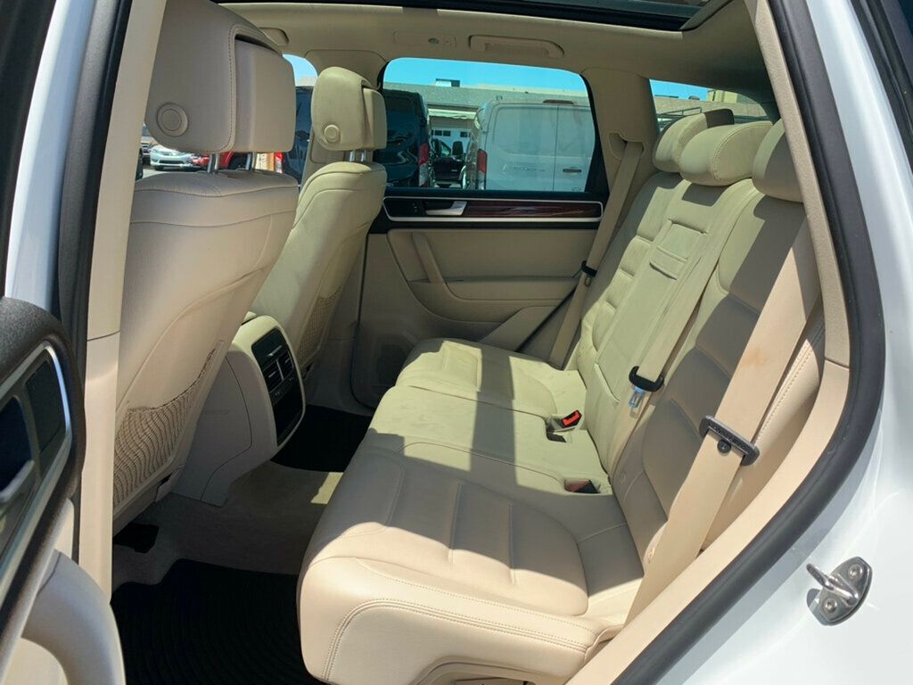 2014 Volkswagen Touareg TDI photo 25