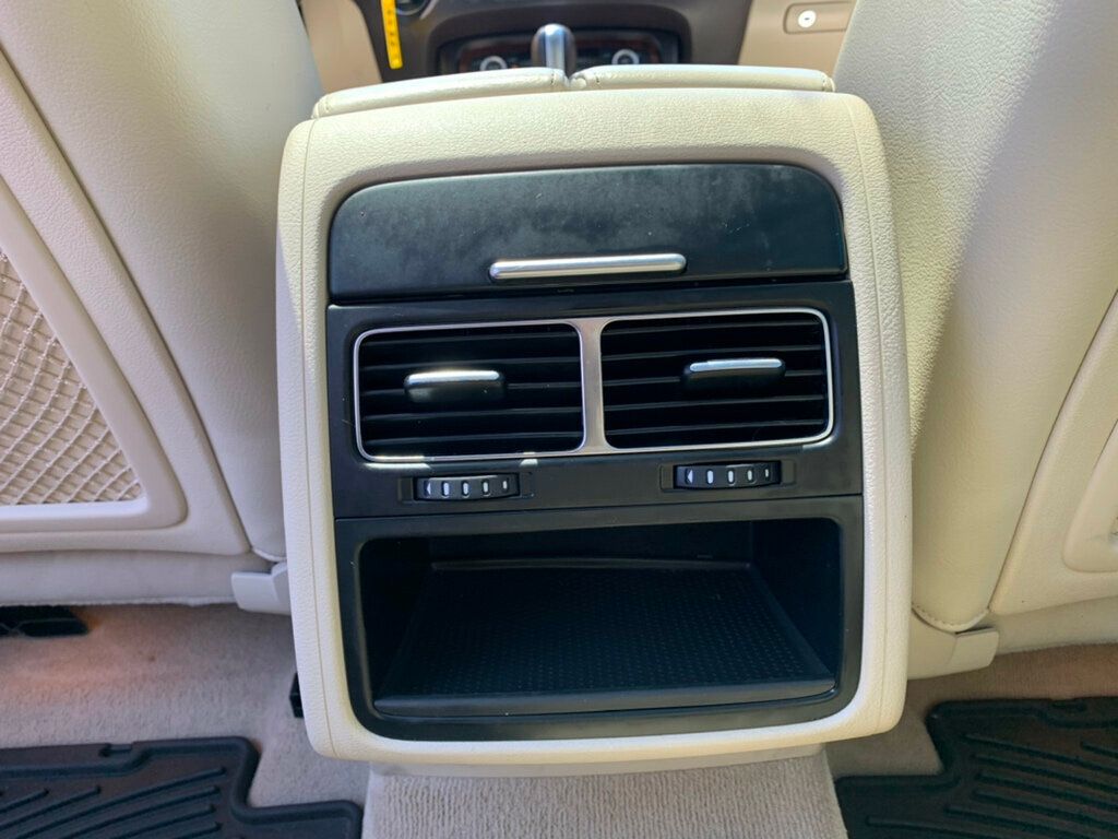 2014 Volkswagen Touareg TDI photo 30