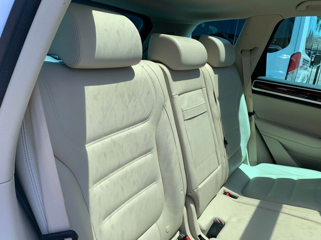 2014 Volkswagen Touareg TDI photo 34