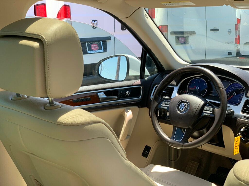 2014 Volkswagen Touareg TDI photo 36