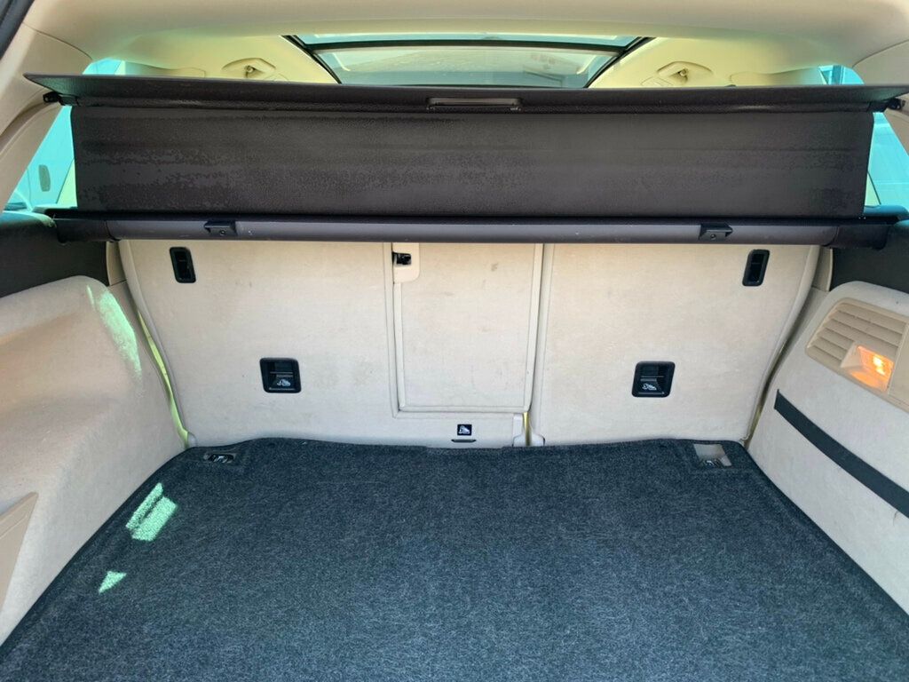 2014 Volkswagen Touareg TDI photo 39