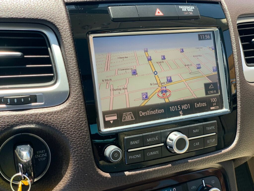 2014 Volkswagen Touareg TDI photo 2