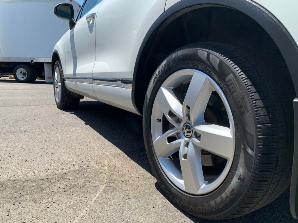 2014 Volkswagen Touareg TDI photo 40