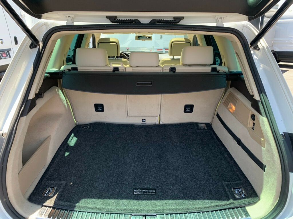 2014 Volkswagen Touareg TDI photo 4