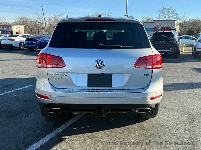 2014 Volkswagen Touareg TDI LUX W/ BLUETOOTH, NAV, & HEATED SEATS - 22956210 - 9