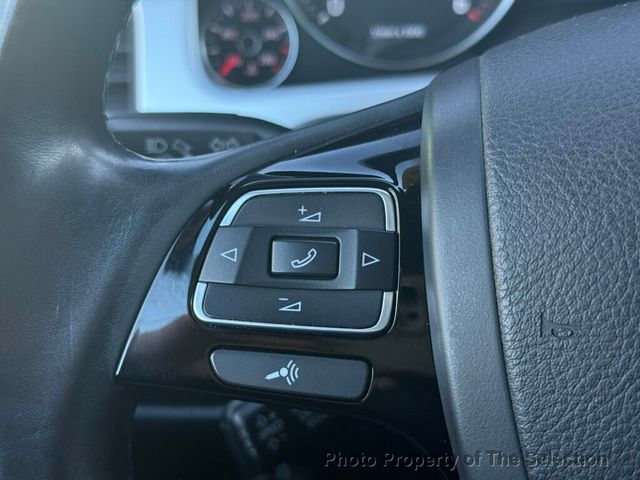 2014 Volkswagen Touareg TDI LUX W/ BLUETOOTH, NAV, & HEATED SEATS - 22956210 - 19