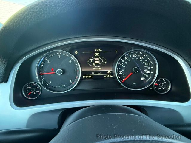 2014 Volkswagen Touareg TDI LUX W/ BLUETOOTH, NAV, & HEATED SEATS - 22956210 - 24