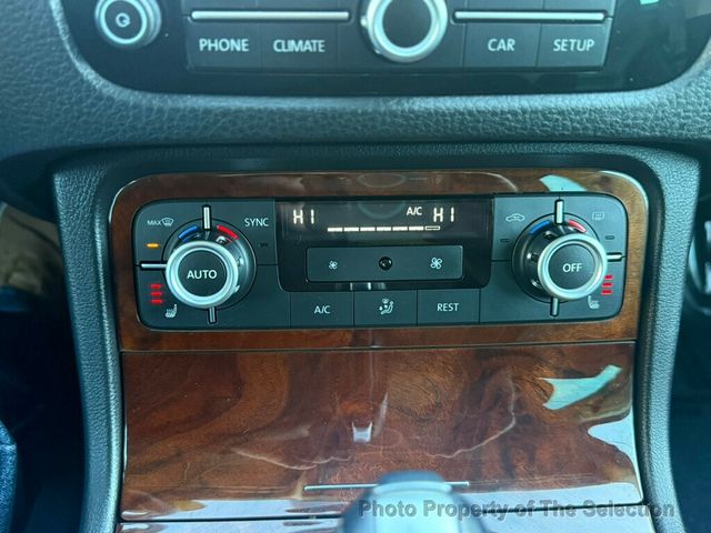 2014 Volkswagen Touareg TDI LUX W/ BLUETOOTH, NAV, & HEATED SEATS - 22956210 - 28