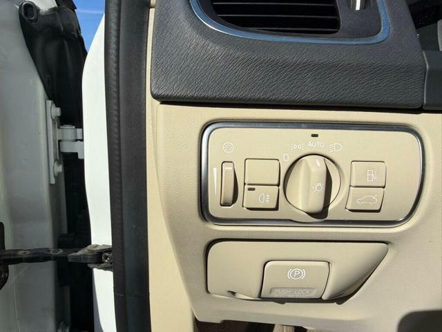 2014 Volvo S60 4dr Sedan T5 Platinum FWD - 22979707 - 19