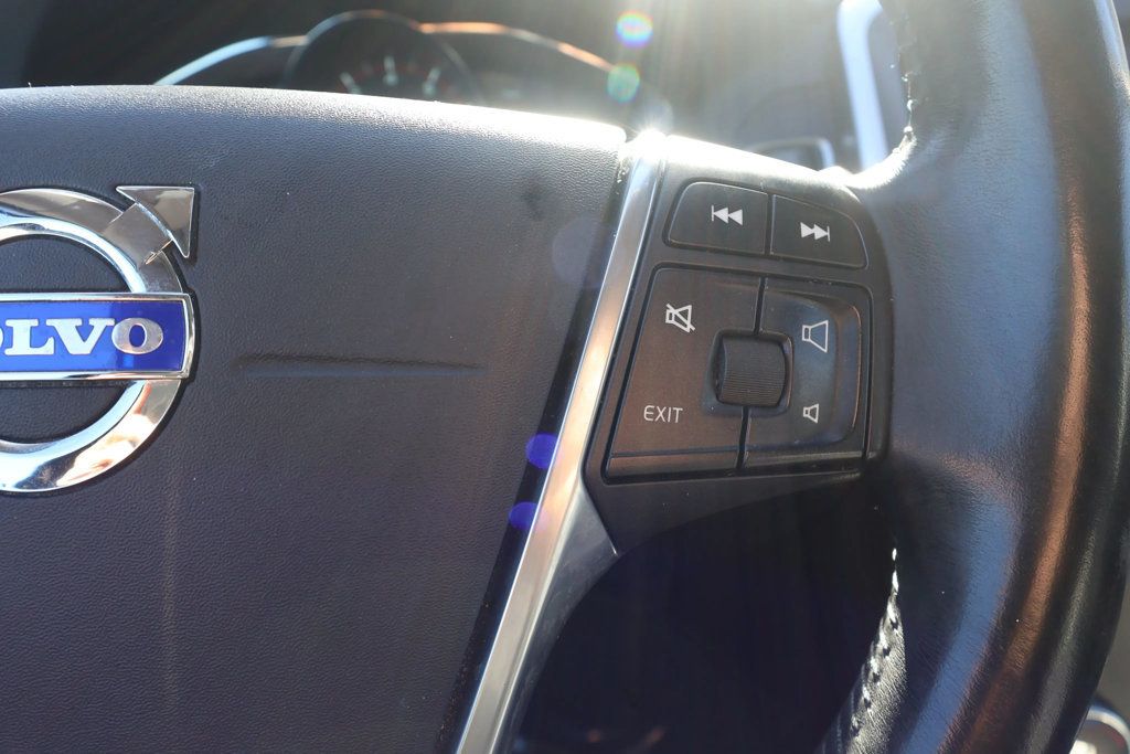 2014 Volvo XC60 CLEAN CARFAX, LTHR, PANO ROOF, BLUETOOTH, CLIMATE CONTROL!!! - 22955783 - 12