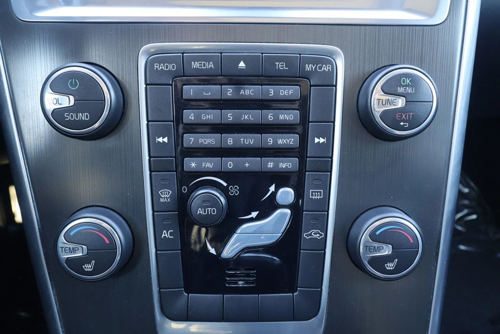 2014 Volvo XC60 CLEAN CARFAX, LTHR, PANO ROOF, BLUETOOTH, CLIMATE CONTROL!!! - 22955783 - 18