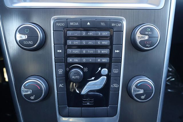 2014 Volvo XC60 CLEAN CARFAX, LTHR, PANO ROOF, BLUETOOTH, CLIMATE CONTROL!!! - 22955783 - 18