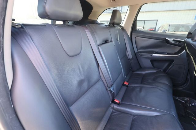 2014 Volvo XC60 CLEAN CARFAX, LTHR, PANO ROOF, BLUETOOTH, CLIMATE CONTROL!!! - 22955783 - 26