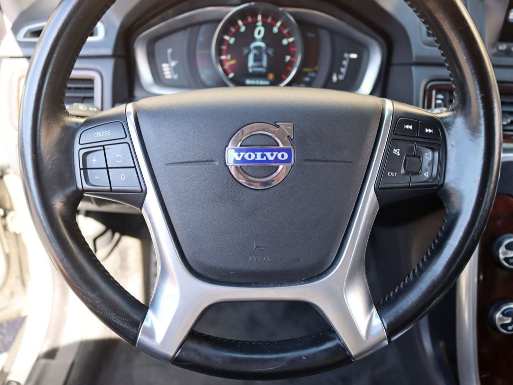 2014 Volvo XC70 AWD 4dr Wagon 3.0L T6 - 23088591 - 11