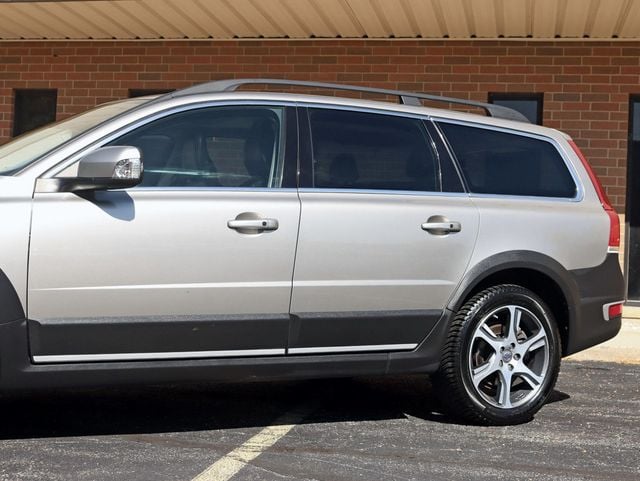2014 Volvo XC70 AWD 4dr Wagon 3.0L T6 - 23088591 - 1