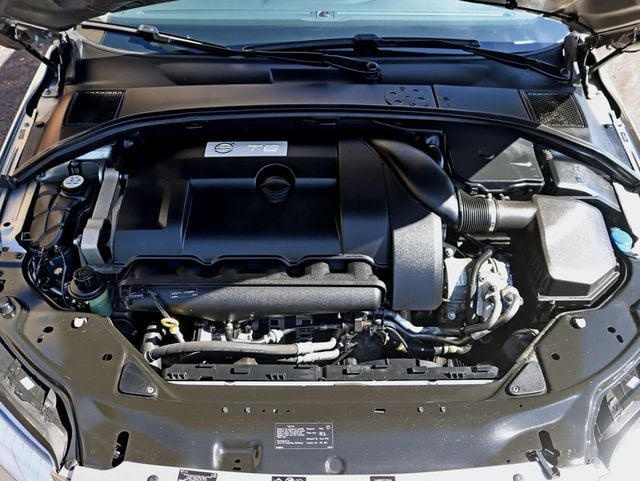 2014 Volvo XC70 AWD 4dr Wagon 3.0L T6 - 23088591 - 30