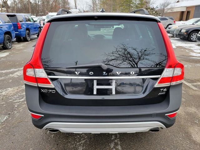 2014 Volvo XC70 T6 Wagon 4D - 22969892 - 10
