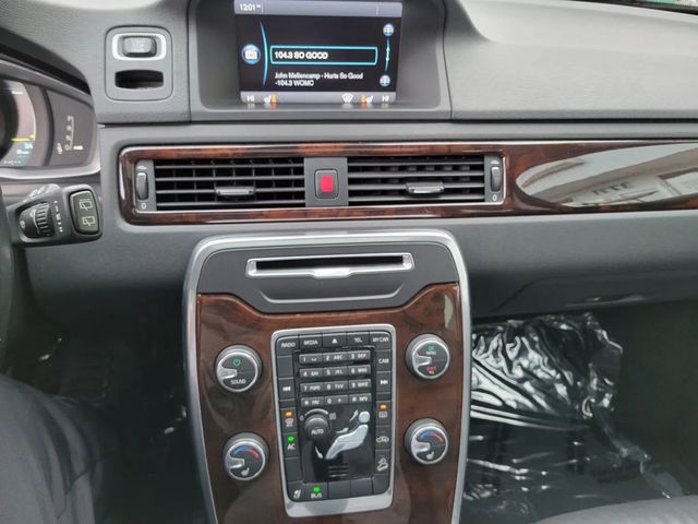 2014 Volvo XC70 T6 Wagon 4D - 22969892 - 13