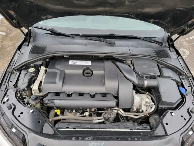 2014 Volvo XC70 T6 Wagon 4D - 22969892 - 18