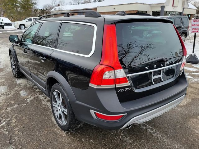 2014 Volvo XC70 T6 Wagon 4D - 22969892 - 4