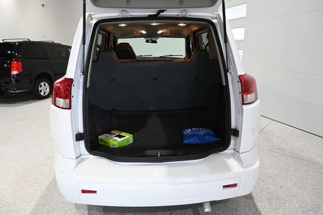 2014 VPG MV-1 DX Mobility Handicap Van - 23093161 - 24