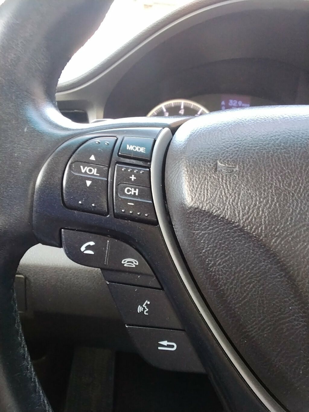 2015 Acura ILX 2.0L Technology photo 13