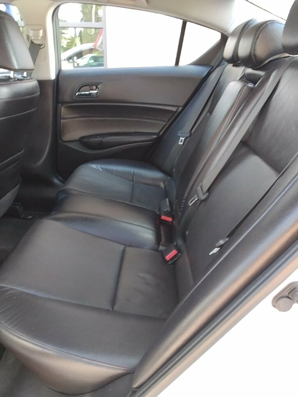 2015 Acura ILX 2.0L Technology photo 8