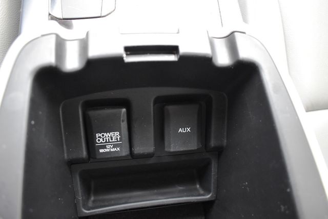 2015 Acura TLX 4dr Sedan FWD V6 - 23058454 - 14